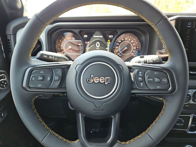 Vehicle image 20 of 62