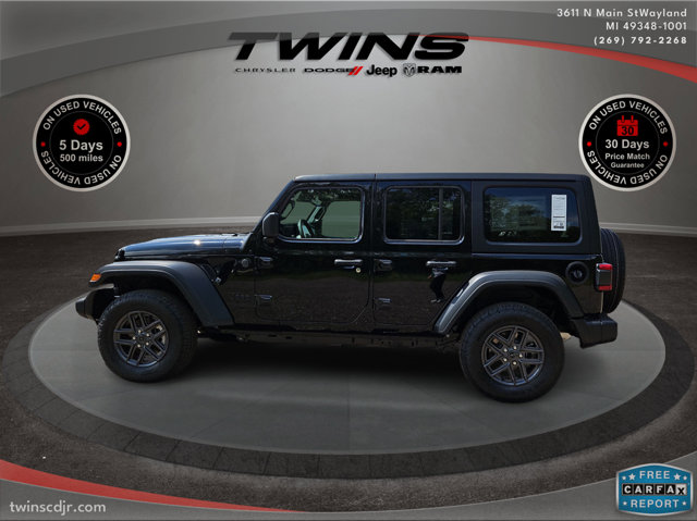 Vehicle image 2 of 62