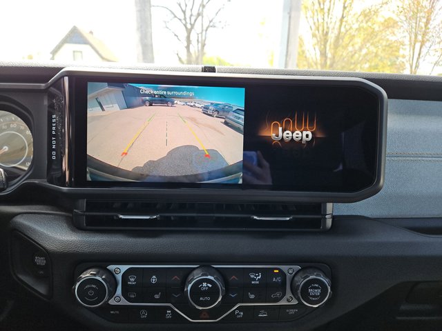 Vehicle image 42 of 62