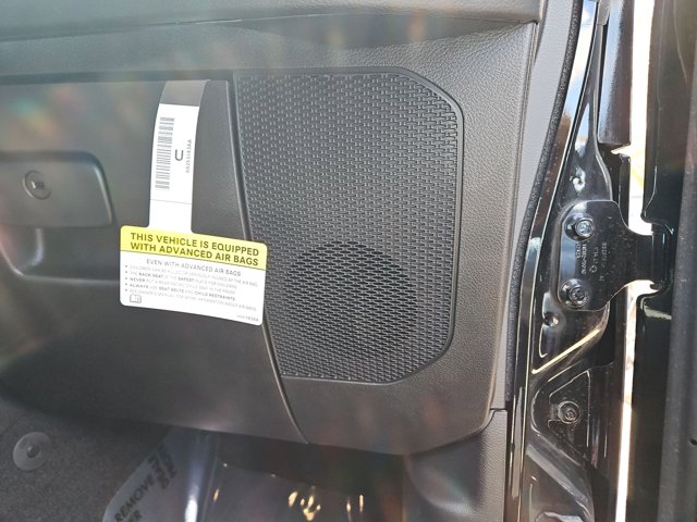 Vehicle image 47 of 62