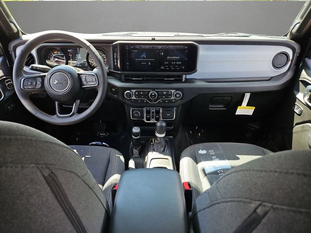 Vehicle image 41 of 62