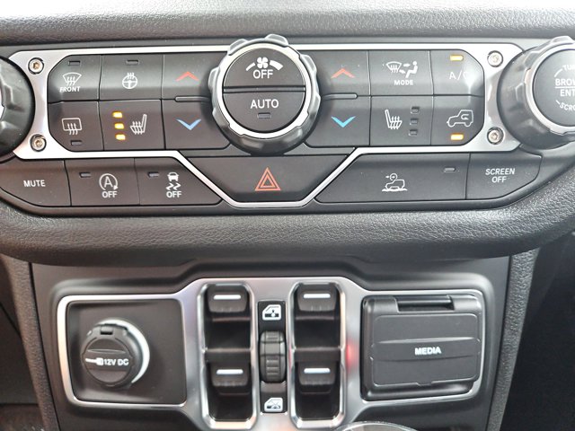 Vehicle image 62 of 66