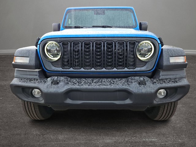 Vehicle image 4 of 66