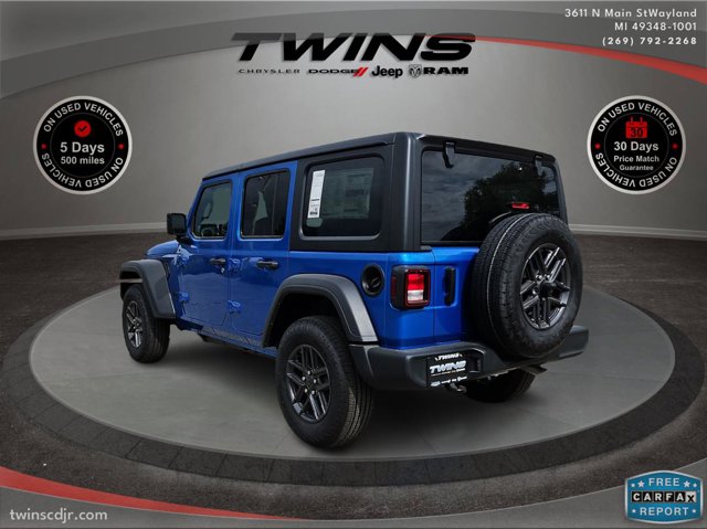 Vehicle image 7 of 66