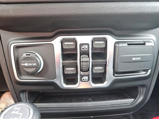 Vehicle image 53 of 66