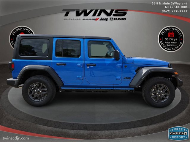 Vehicle image 6 of 66