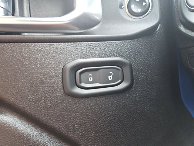 Vehicle image 54 of 66