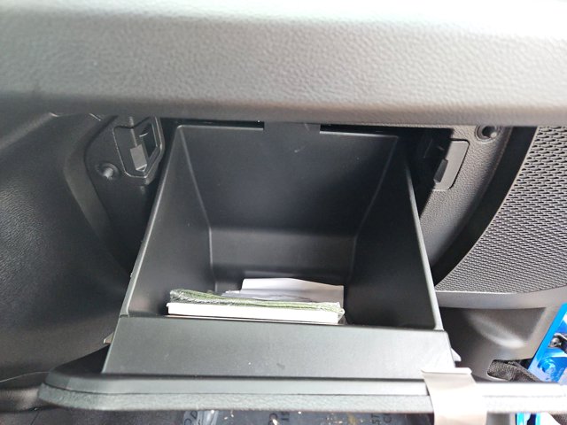 Vehicle image 51 of 66