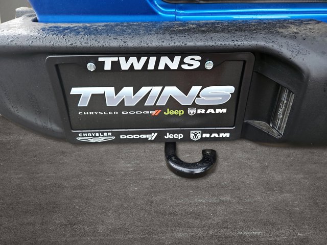 Vehicle image 22 of 66