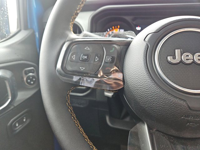 Vehicle image 47 of 66
