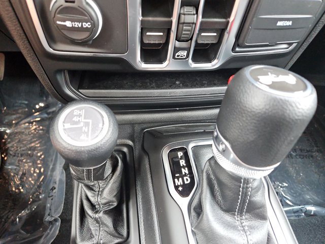 Vehicle image 52 of 66