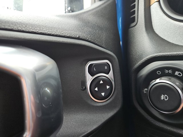 Vehicle image 55 of 66