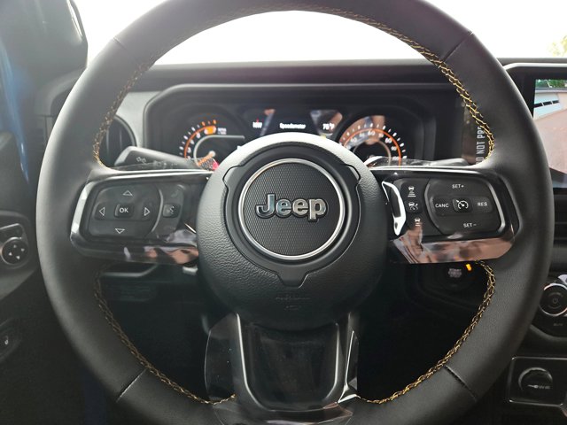Vehicle image 37 of 66