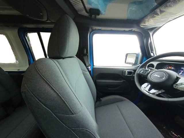 Vehicle image 66 of 66