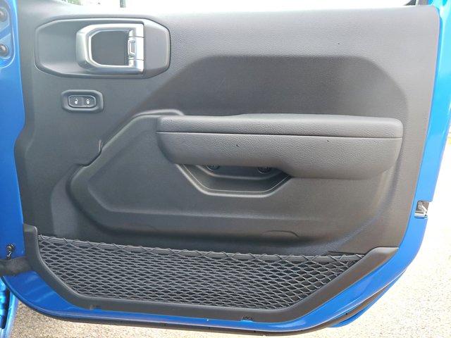 Vehicle image 42 of 66