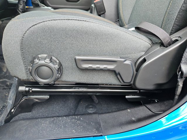 Vehicle image 39 of 66
