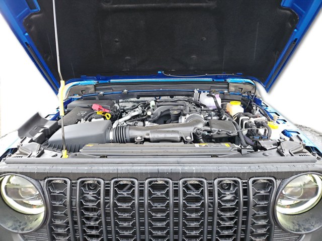 Vehicle image 15 of 66