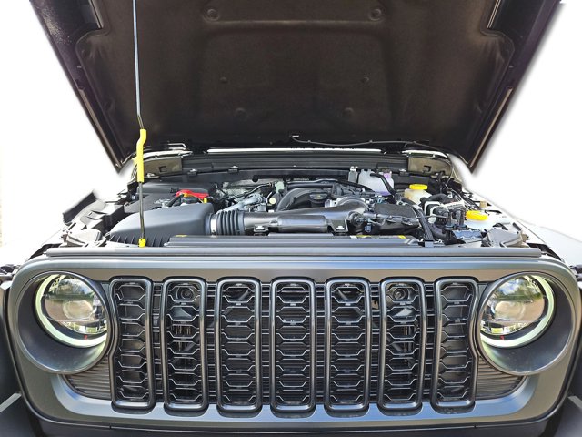 Vehicle image 14 of 65