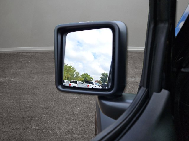 Vehicle image 36 of 65