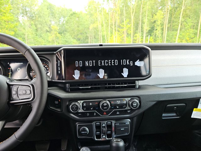 Vehicle image 17 of 65