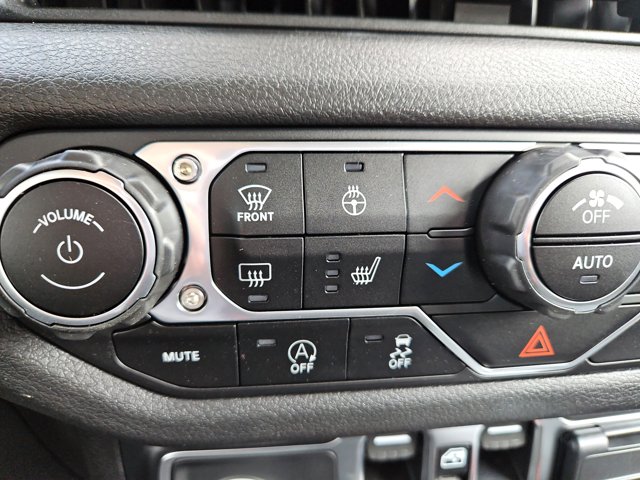 Vehicle image 56 of 65