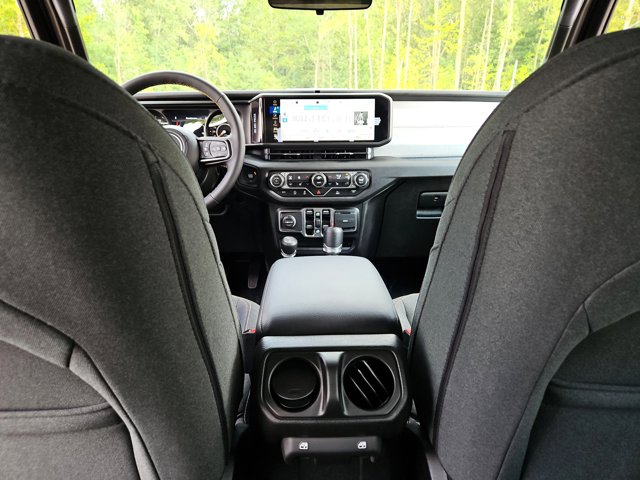 Vehicle image 25 of 65