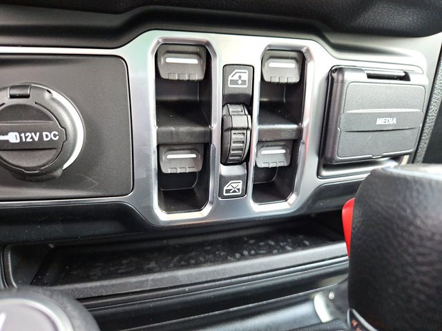 Vehicle image 52 of 65