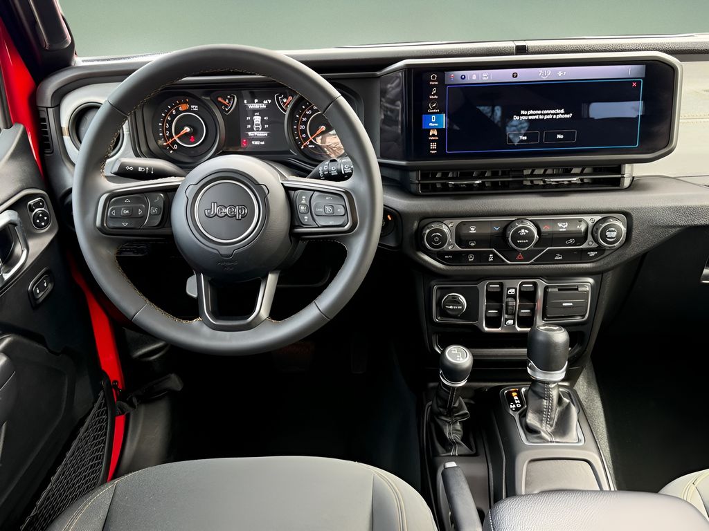 Vehicle image 17 of 28