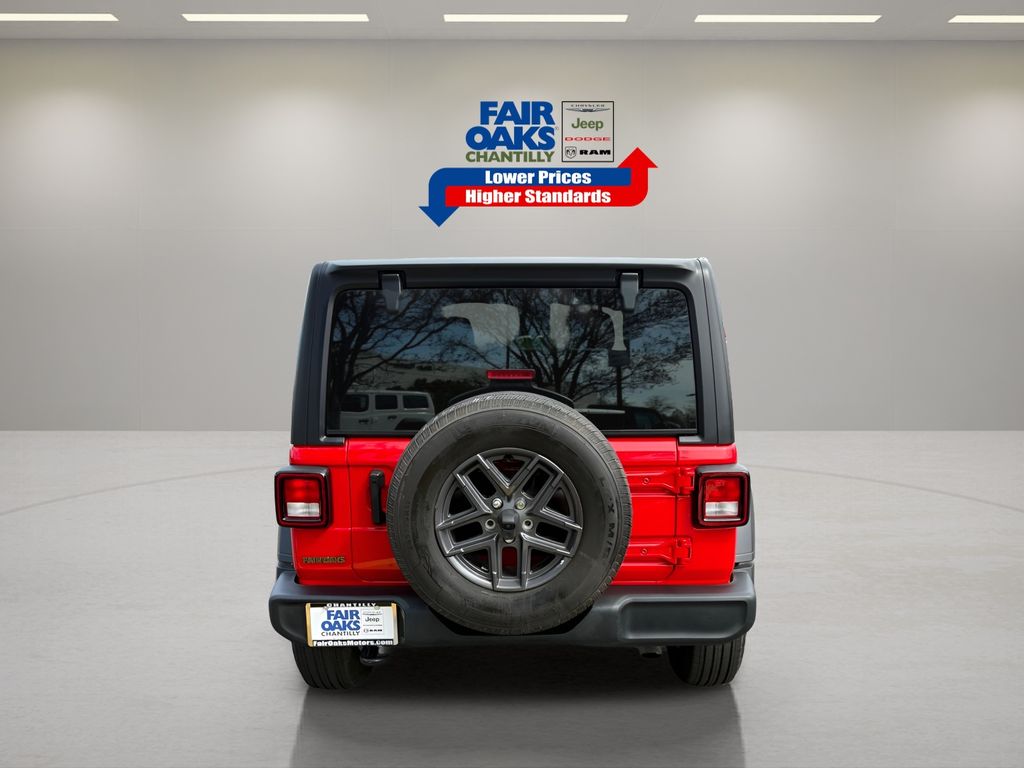 Vehicle image 7 of 28
