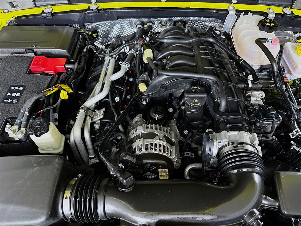 Vehicle image 25 of 27