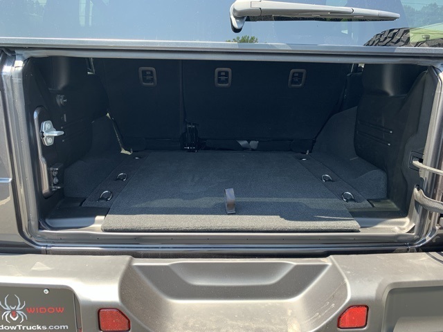 Vehicle image 11 of 37