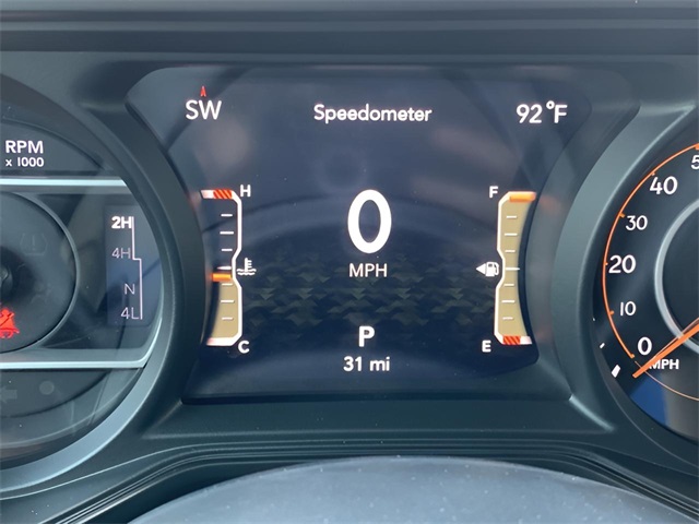 Vehicle image 21 of 37