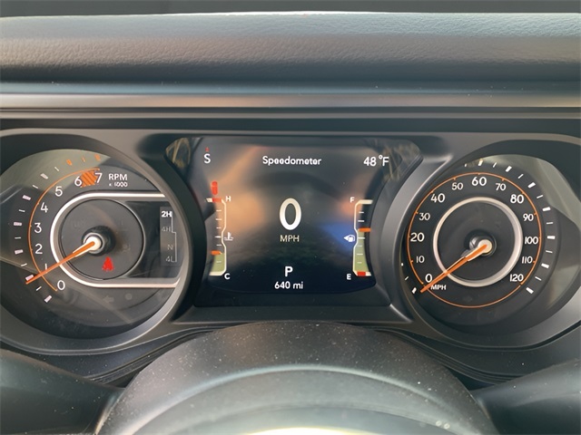 Vehicle image 19 of 37