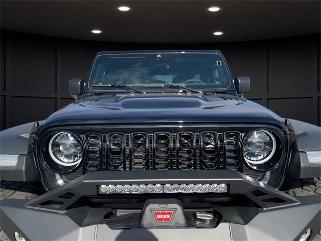 Vehicle image 3 of 37
