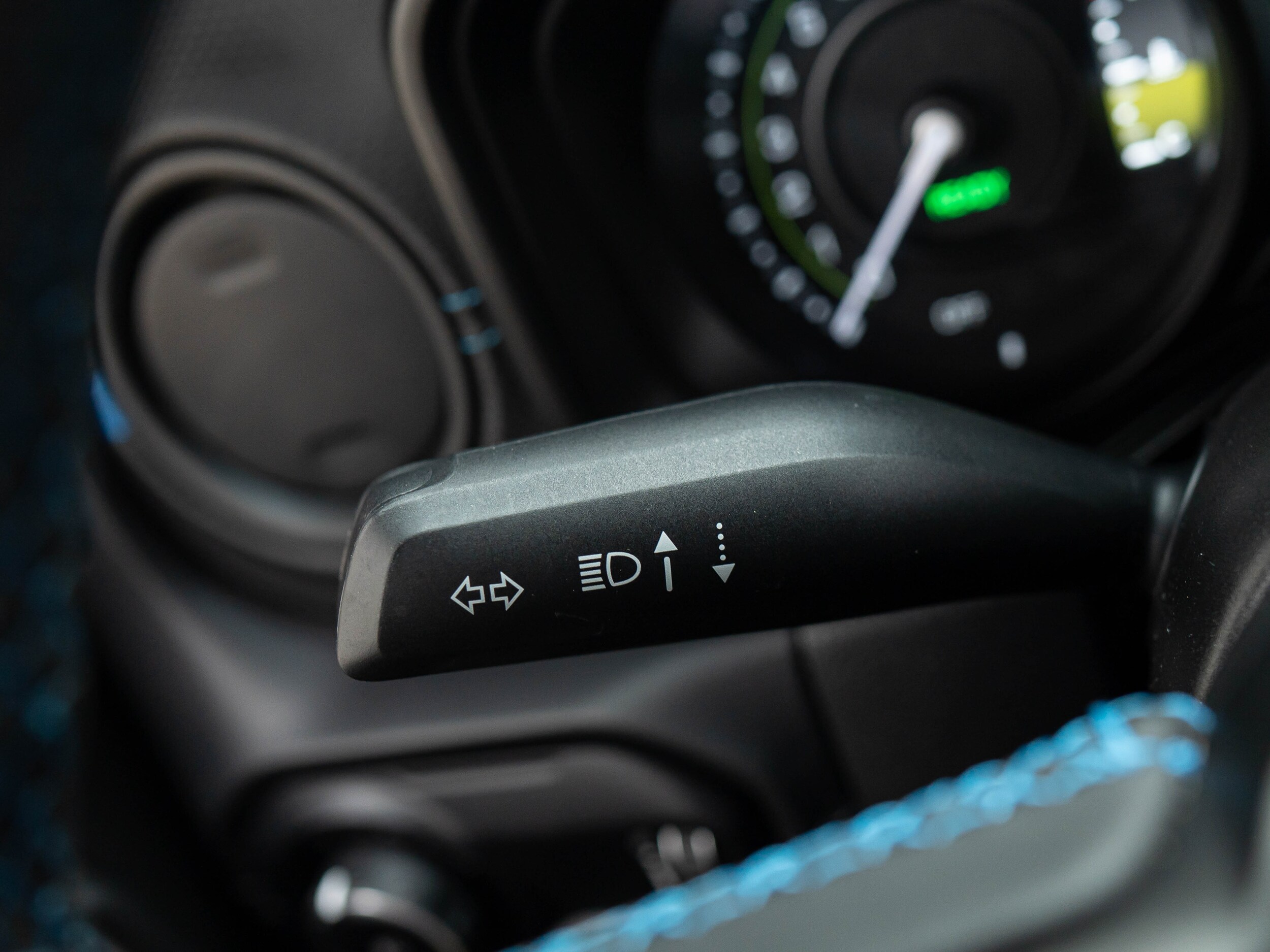Vehicle image 28 of 59