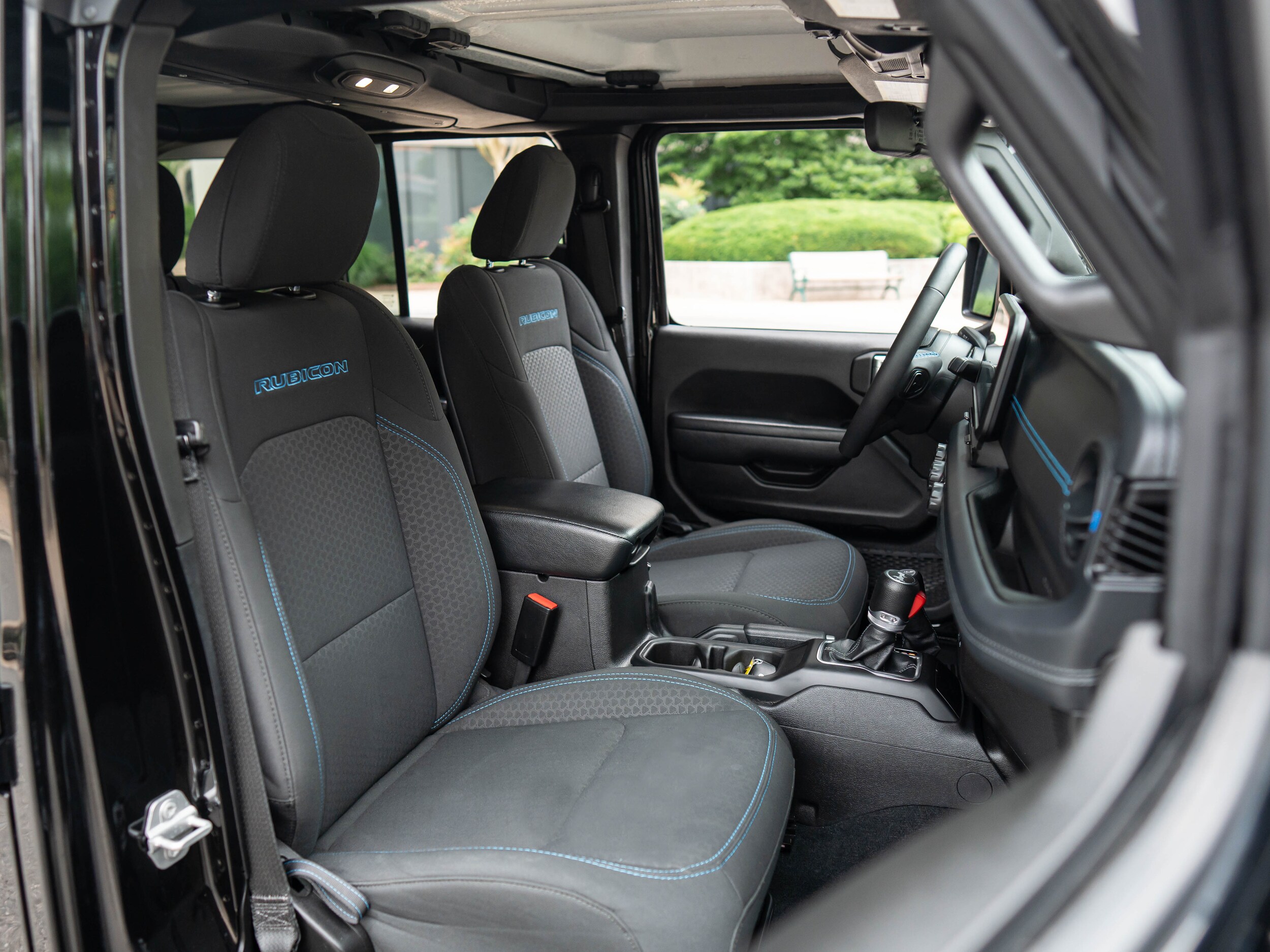 Vehicle image 16 of 59