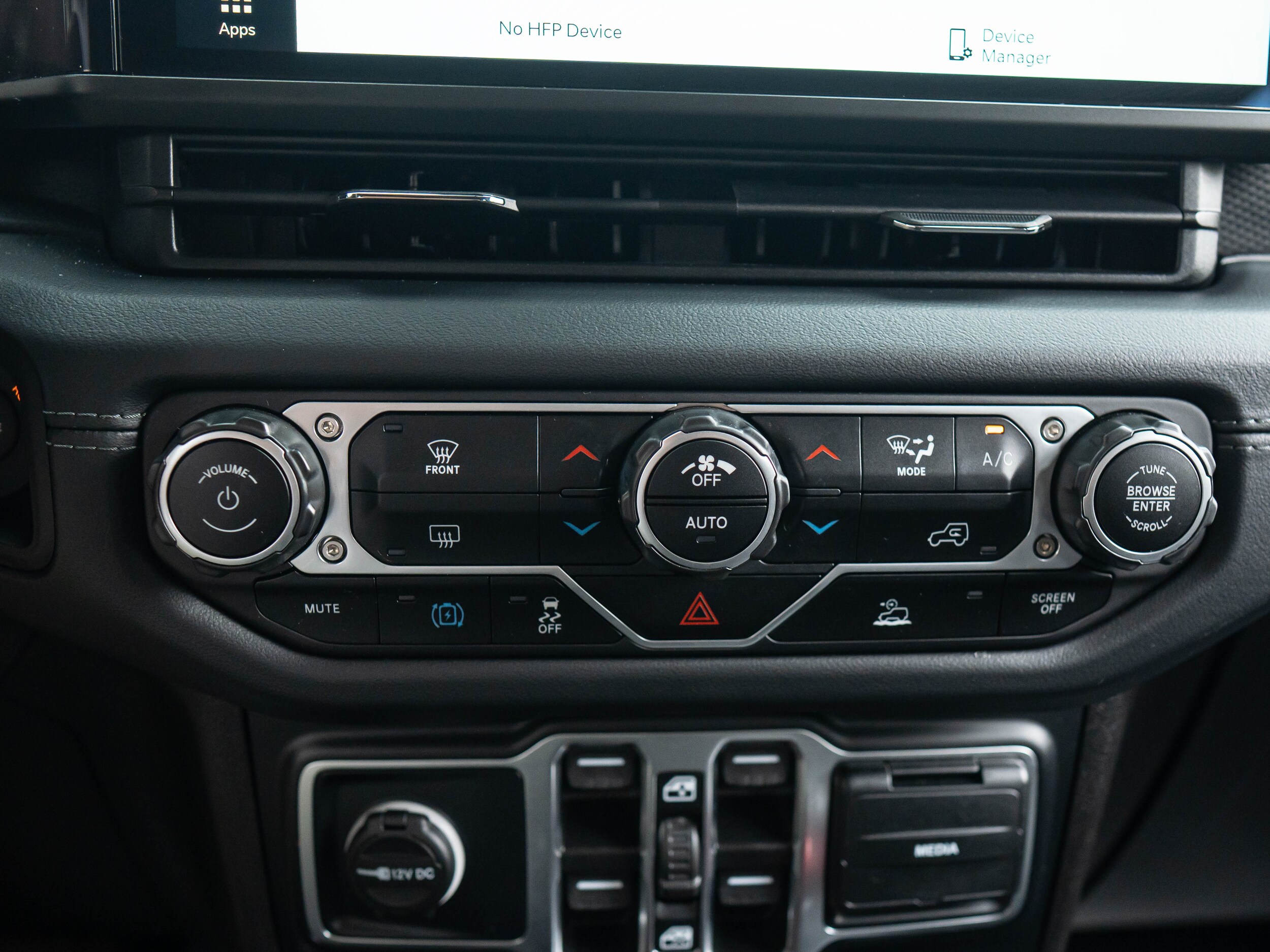 Vehicle image 33 of 59