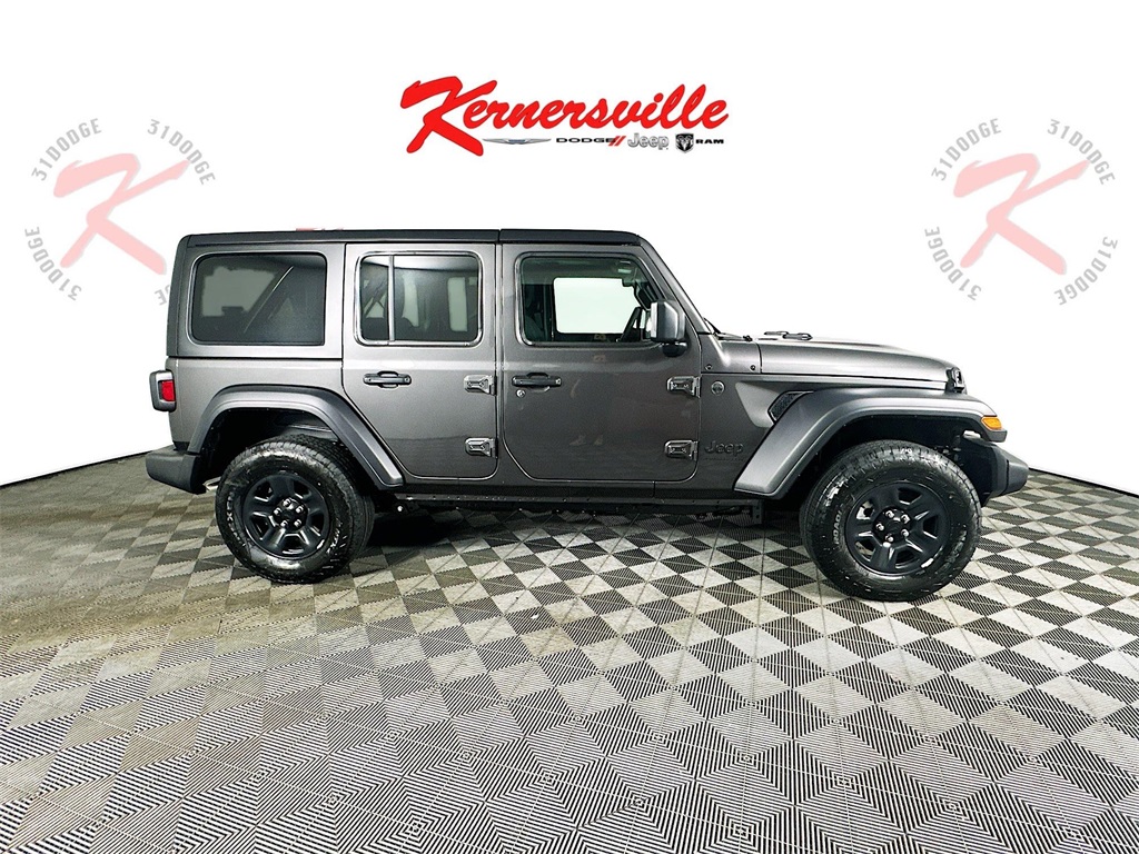 Vehicle image 4 of 20