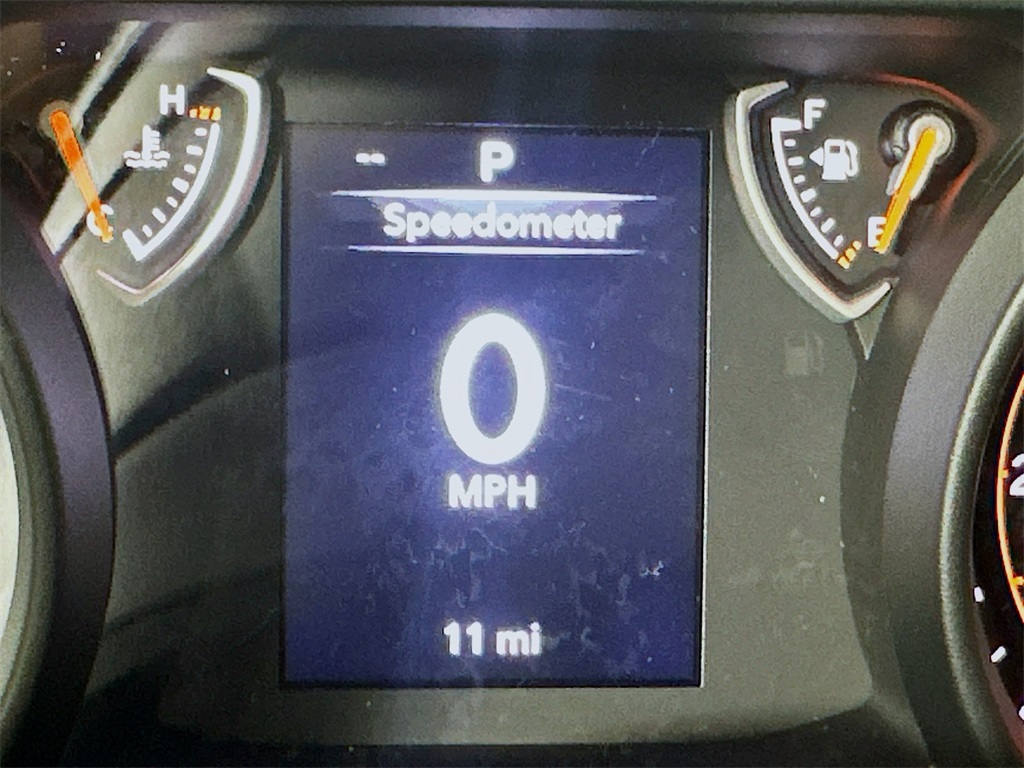 Vehicle image 11 of 20