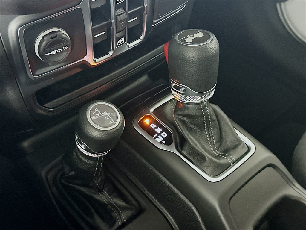 Vehicle image 12 of 20