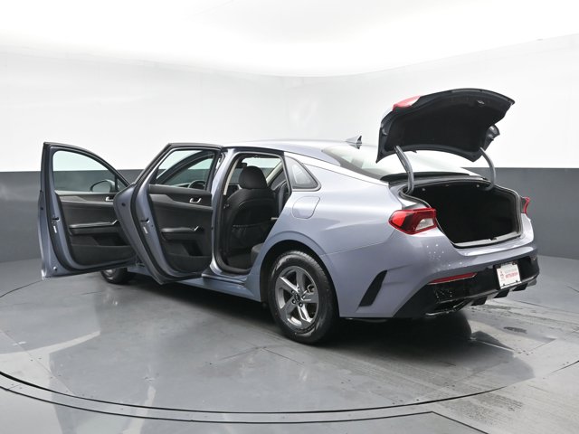 2024 Kia K5 LXS Image 16 of 33