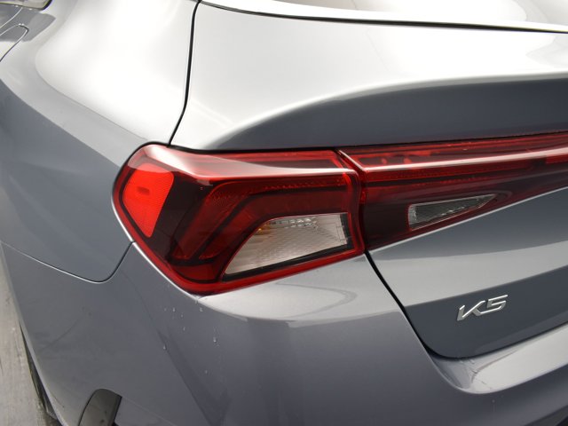 2024 Kia K5 LXS Image 27 of 33