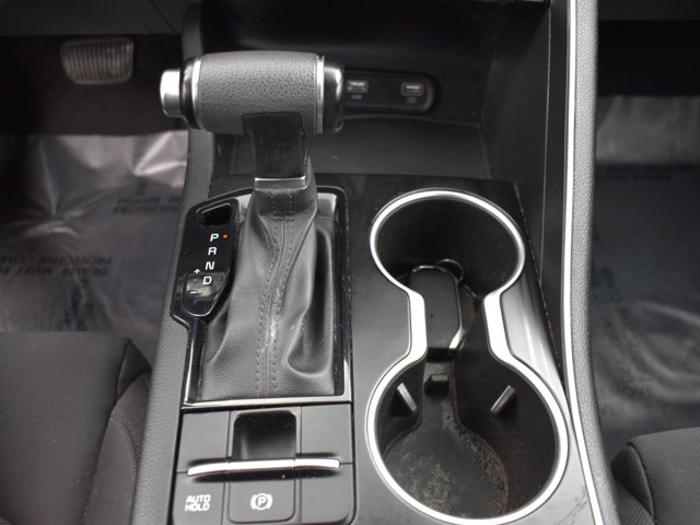 2024 Kia K5 LXS Image 24 of 33