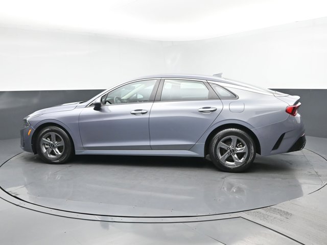 2024 Kia K5 LXS Image 17 of 33