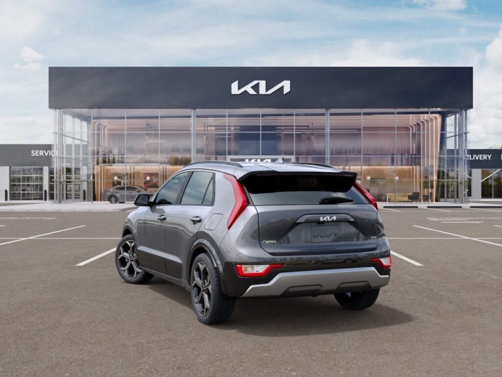 Vehicle image 5 of 28
