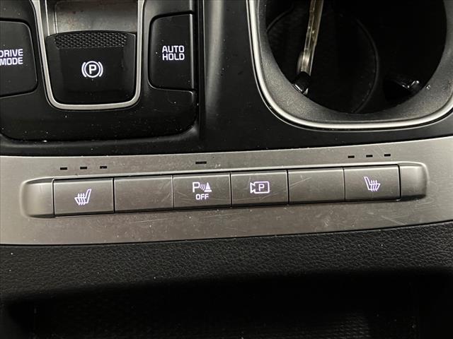Vehicle image 18 of 29