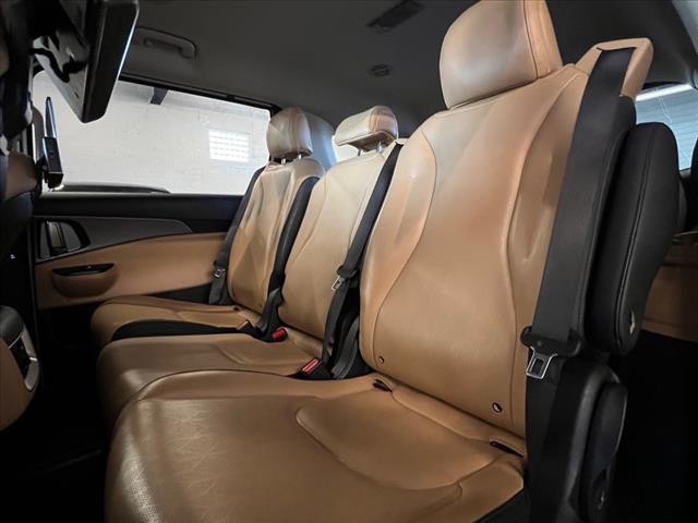Vehicle image 20 of 29