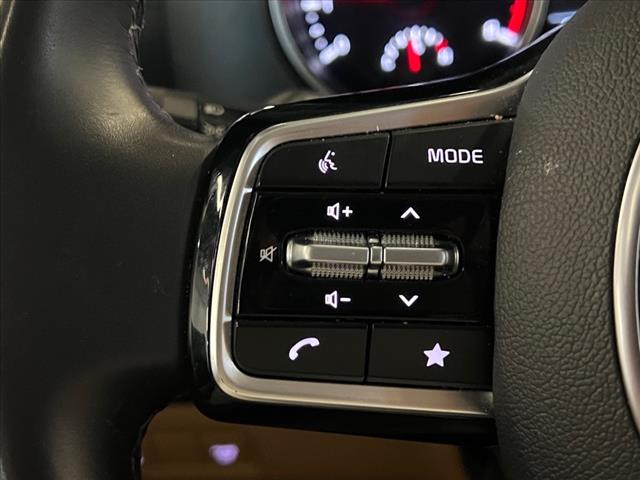Vehicle image 10 of 29