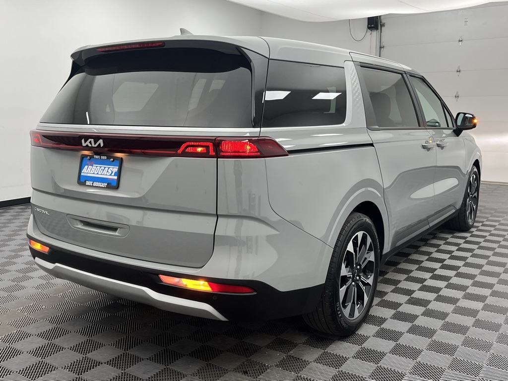 Vehicle image 5 of 37