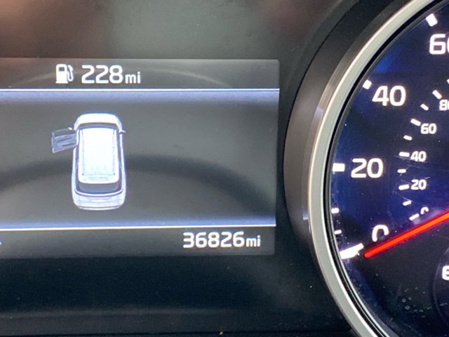 Vehicle image 20 of 26